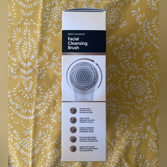 MINISO - Facial Cleansing Brush - 2x AA battery - Picture 4 of 4